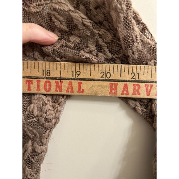 CATO Women’s Taupe Lace Long Sleeve Top Size Large Old Money Romantic - Picture 4 of 5